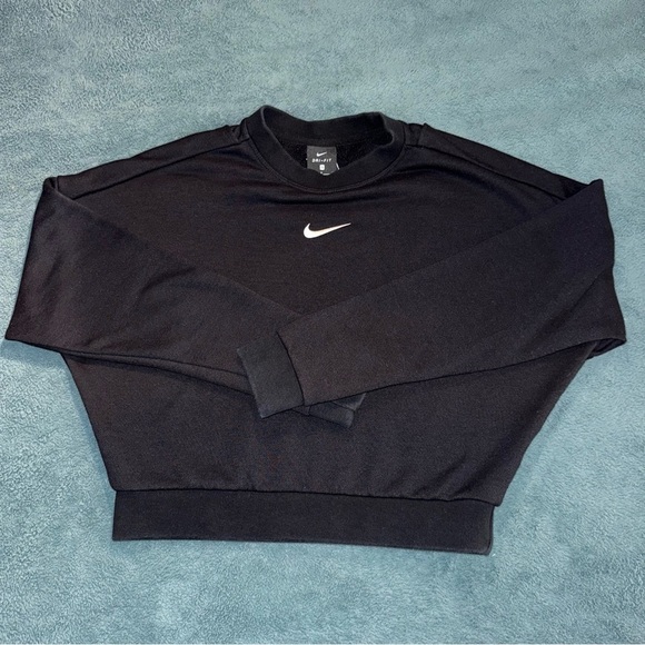 Nike Sweaters - Nike Women's Black Crewneck Sweater Size Small
